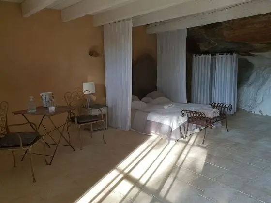 Tek Büyük Yataklı Oda (Beaulieu)