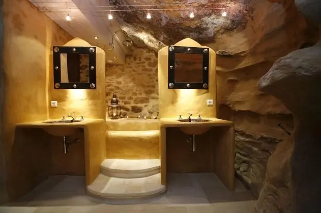 Tek Büyük Yataklı Oda (Zellige)