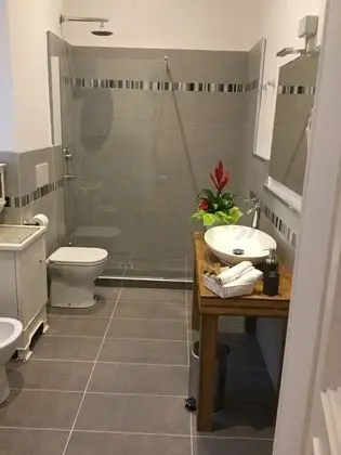 Deluxe Üç Kişilik Oda, Kanal Manzaralı