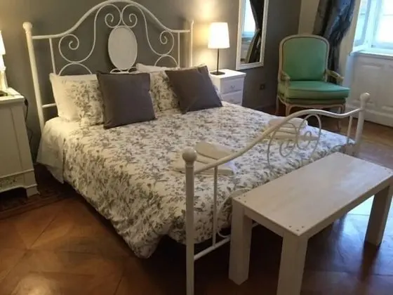 Üç Kişilik Oda, Kanal Manzaralı (External private bathroom)