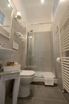Üç Kişilik Oda, Kanal Manzaralı (External private bathroom)