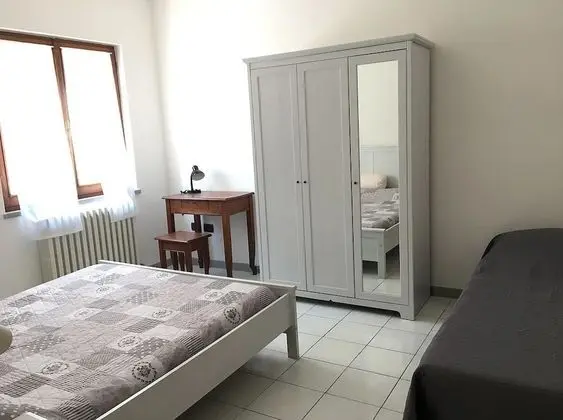 Tek Büyük Yataklı Oda, Ortak Banyo