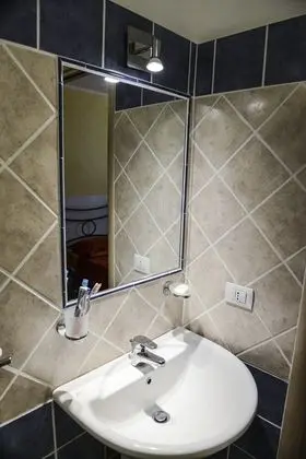 Comfort Tek Büyük veya İki Ayrı Yataklı Oda
