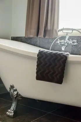 Süit, Şömine, Şehir Manzaralı