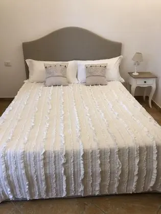 Panoramic Tek Büyük Yataklı Oda, Havuz Manzaralı (Stanza 2)