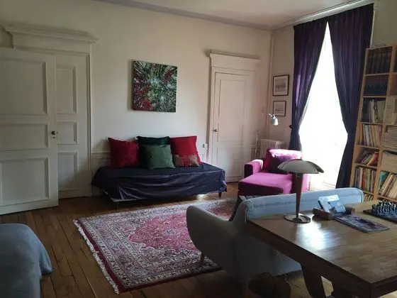 Family Süit (Sepia)