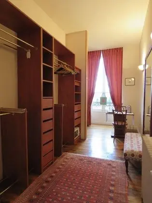 Family Süit (Sepia)