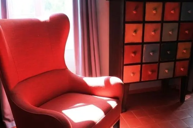 Üç Kişilik Oda (Fontaine)