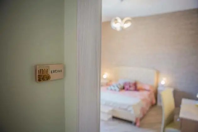 Deluxe Tek Büyük Yataklı Oda, Balkon, Deniz Manzaralı (Ercole )