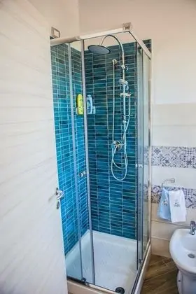 Deluxe Tek Büyük Yataklı Oda, Balkon, Deniz Manzaralı (Ercole )