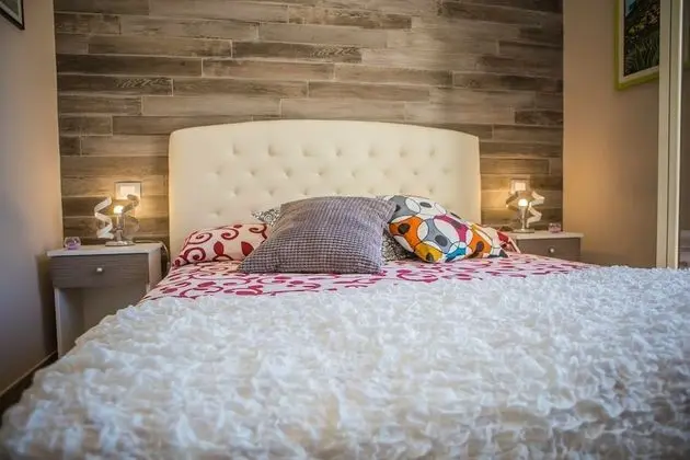 Deluxe Tek Büyük Yataklı Oda, Balkon, Deniz Manzaralı (Giunone)