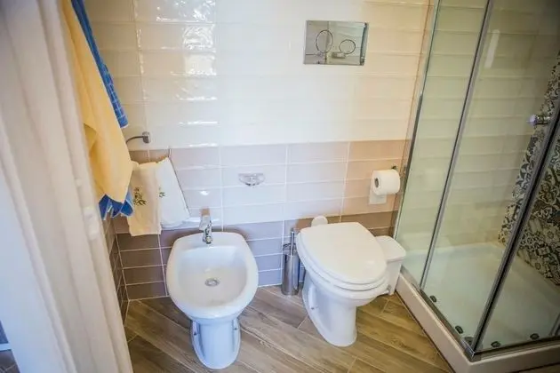 Deluxe Tek Büyük Yataklı Oda, Balkon, Deniz Manzaralı (Giunone)