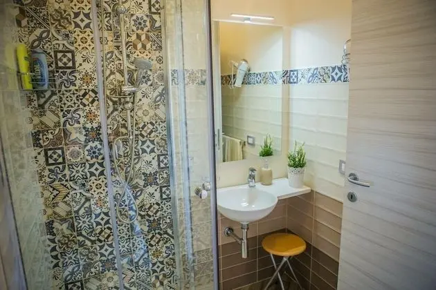 Deluxe Tek Büyük Yataklı Oda, Balkon, Deniz Manzaralı (Giunone)