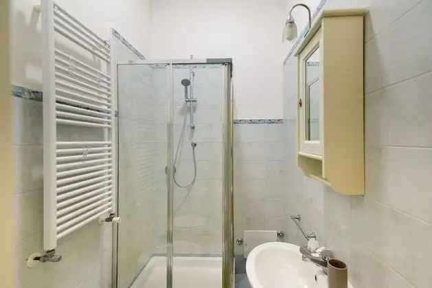 Basic Tek Büyük Yataklı Oda (Verde)