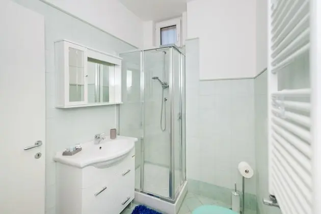 Standard Tek Büyük Yataklı Oda (Viola)