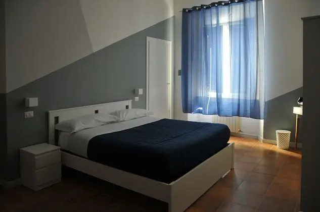 Junior Süit, Sigara İçilmez