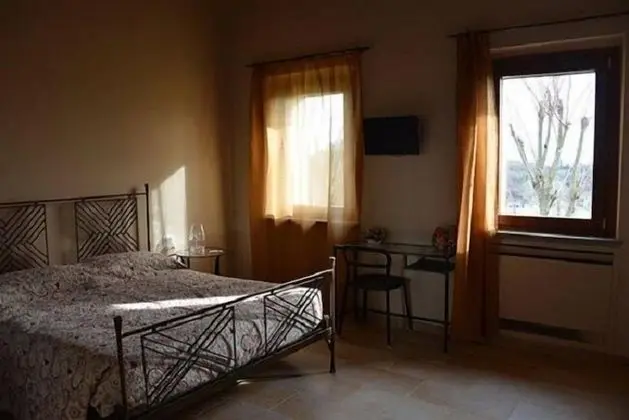 Romantic Tek Büyük Yataklı Oda, Havuz Manzaralı (Cane)