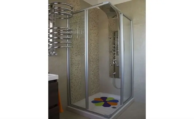 Üç Kişilik Oda, Banyolu/Duşlu, Şehir Manzaralı (External)