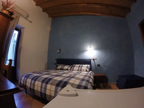 Tek Büyük veya İki Ayrı Yataklı Oda, Deniz Manzaralı