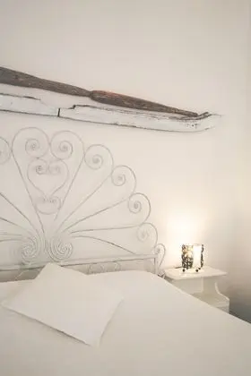 Standard Tek Büyük veya İki Ayrı Yataklı Oda, Küçük Mutfak
