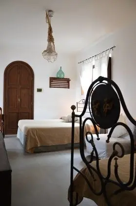 Superior Üç Kişilik Oda, Küçük Mutfak, Kısmi Deniz Manzaralı