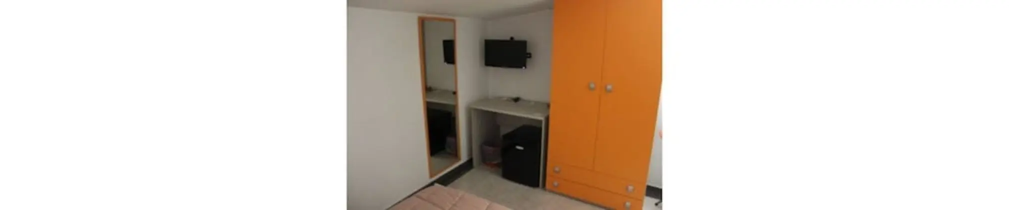 Tek Büyük veya İki Ayrı Yataklı Oda, Banyolu/Duşlu (Arancio)