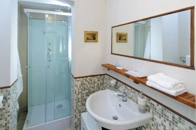 Tek Büyük Yataklı Oda, Teras