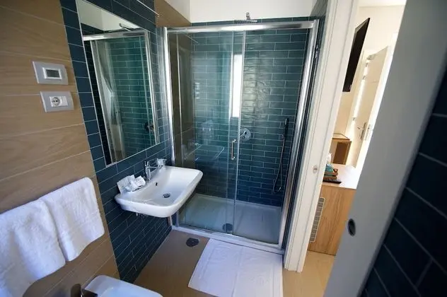 Deluxe Tek Büyük veya İki Ayrı Yataklı Oda, Özel Banyo