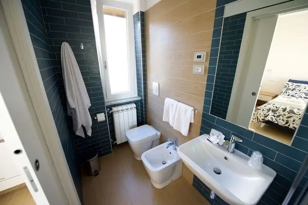 Deluxe Tek Büyük veya İki Ayrı Yataklı Oda, Özel Banyo