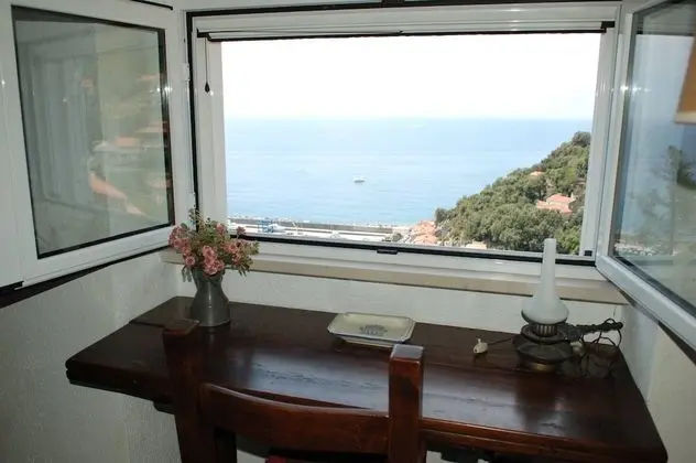 Deluxe Tek Büyük Yataklı Oda, Deniz Manzaralı