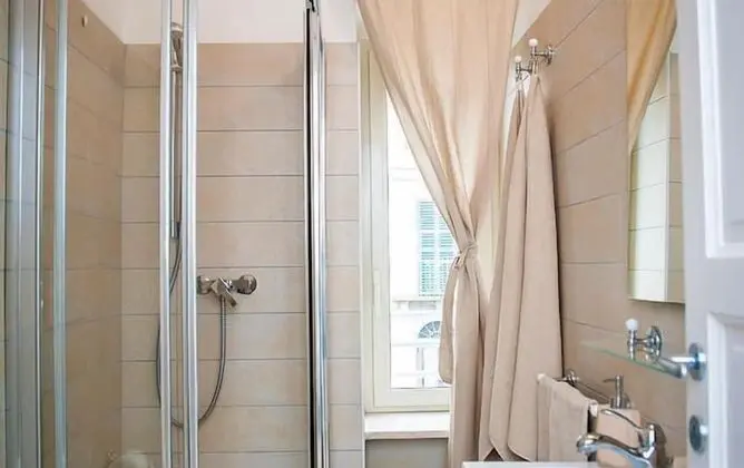 Deluxe Dört Kişilik Oda, Şehir Manzaralı