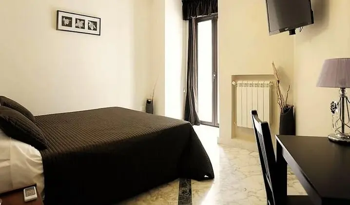 Tek Büyük Yataklı Oda, Balkon