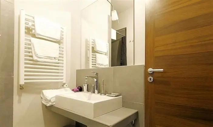 Tek Büyük Yataklı Oda, Balkon