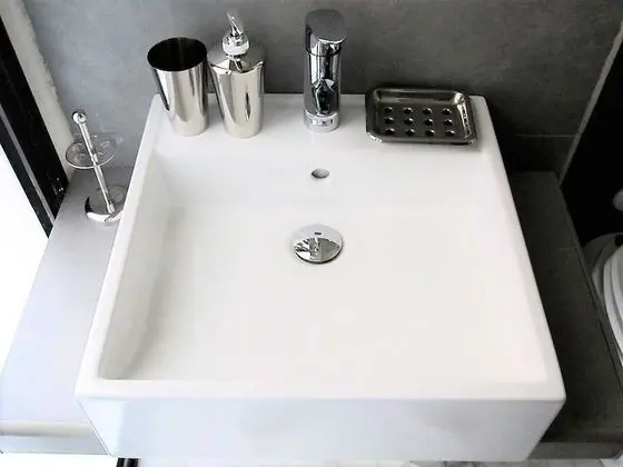 Tek Büyük Yataklı Oda, Balkon