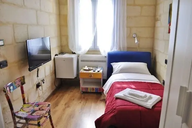 Tek Kişilik Oda