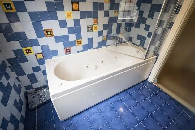 Comfort Tek Büyük veya İki Ayrı Yataklı Oda, 1 Yatak Odası, Özel Banyo, Zemin Kat