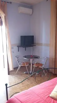 Tek Büyük Yataklı Oda, Ortak Banyo