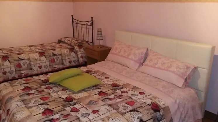 Üç Kişilik Oda, Ortak Banyo