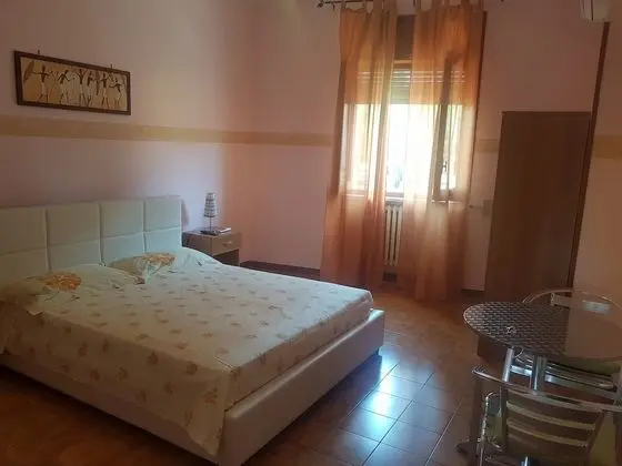 Üç Kişilik Oda, Ortak Banyo
