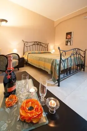 Classic Tek Büyük veya İki Ayrı Yataklı Oda