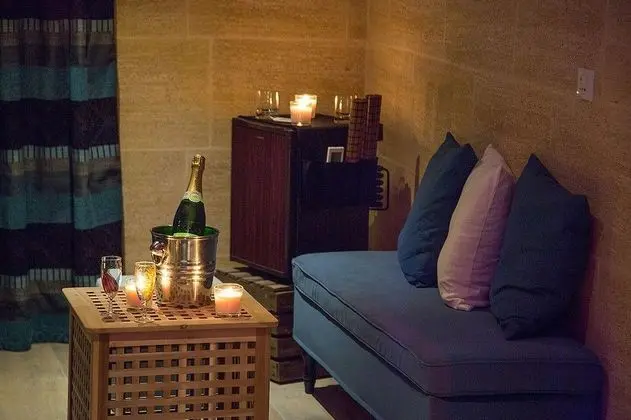 Tek Büyük Yataklı Oda