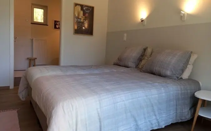 Tek Büyük Yataklı Oda, 1 Büyük (Queen) Boy Yatak, Engellilere Uygun (l'Isbelle)