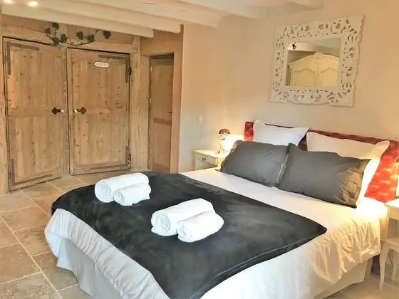 Tek Büyük Yataklı Oda (Vanille)