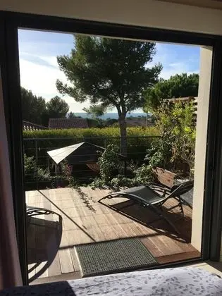Romantic Tek Büyük Yataklı Oda, 1 Büyük (Queen) Boy Yatak, Havuz Kullanımı (St Victoire)