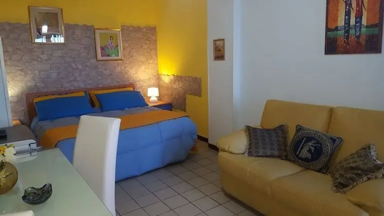 Basic Tek Büyük veya İki Ayrı Yataklı Oda