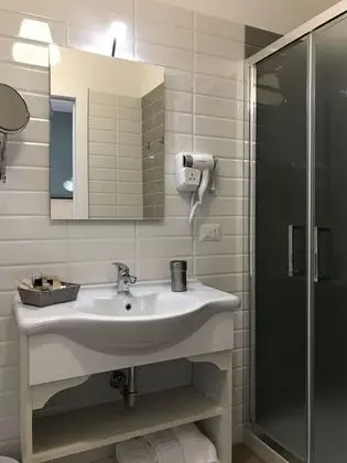 Comfort Tek Büyük Yataklı Oda, Balkon, Şehir Manzaralı