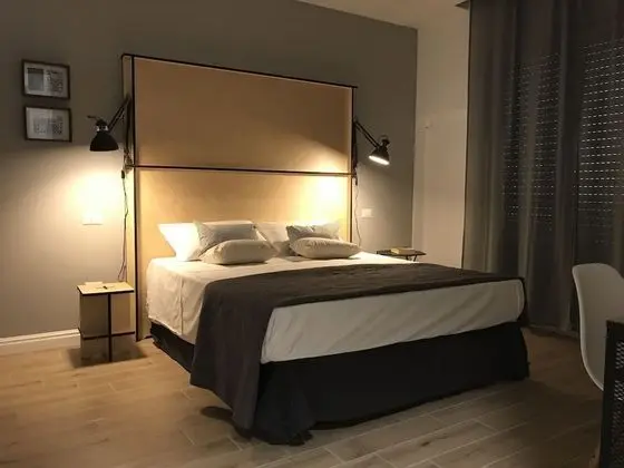 Deluxe Tek Büyük Yataklı Oda, Balkon, Şehir Manzaralı