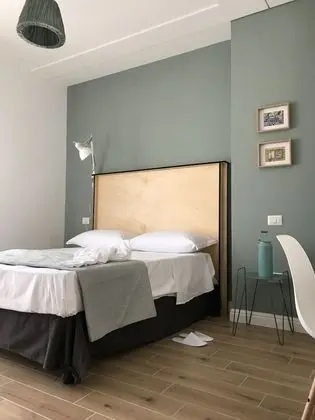 Standard Tek Büyük Yataklı Oda