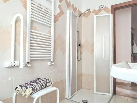 Tek Büyük veya İki Ayrı Yataklı Oda, Engellilere Uygun (Private External Bathroom)