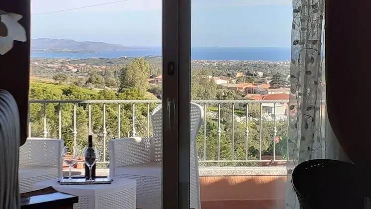 Panoramic Tek Büyük Yataklı Oda, Veranda, Deniz Manzaralı